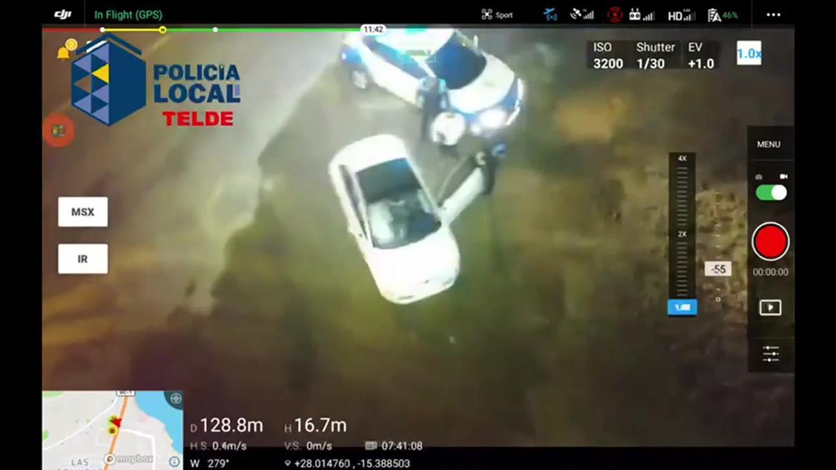 Un dron 'caza' a una conductora que pretendía evitar un control en Telde