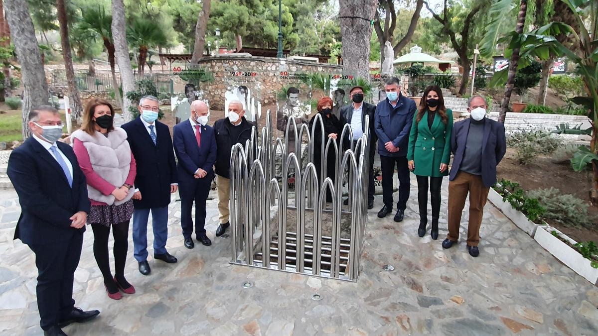 Homenaje a los descubridores de la Cueva de Nerja en el 63º aniversario de su descubrimiento