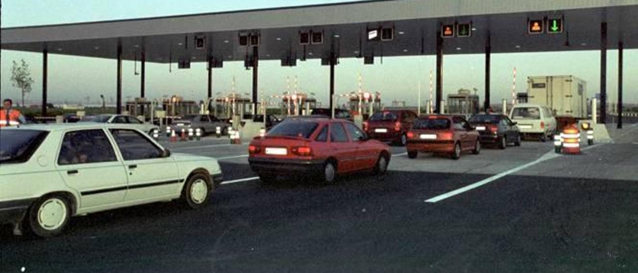 La banca ultima un acuerdo con la autopista de Torrevieja para evitar su rescate público