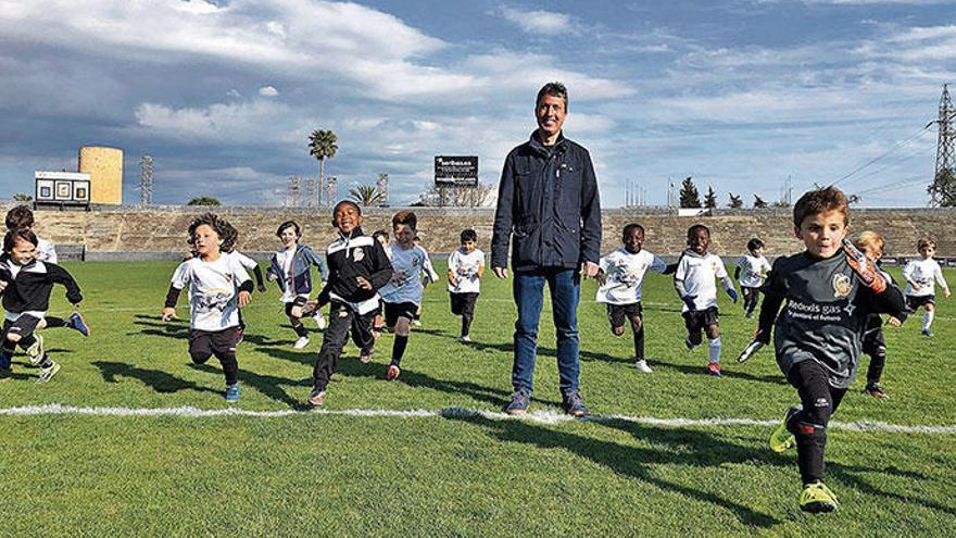 Club-Präsident Rafel Palou setzt bei Constància Inca auf den Nachwuchsfußball.