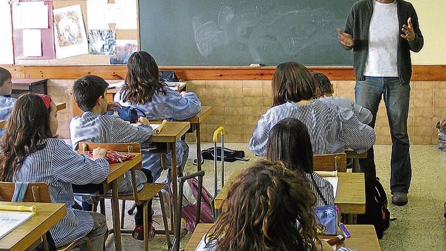 PIDE irá a los tribunales si Educación ofrece otras tareas a los docentes extremeños de Religión