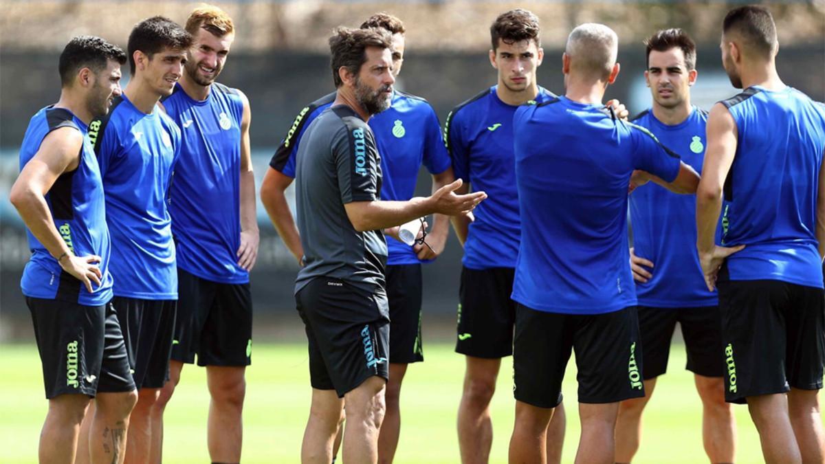 Quique Sánchez Flores durante un entrenamiento del RCDE Espanyol