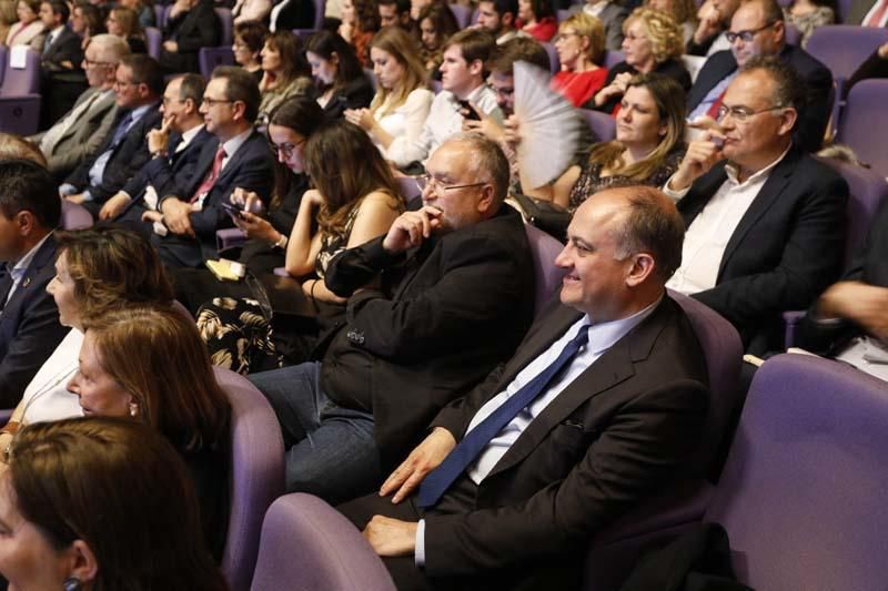 Joan Calabuig, Toni Such y Zulima Pérez en primer término