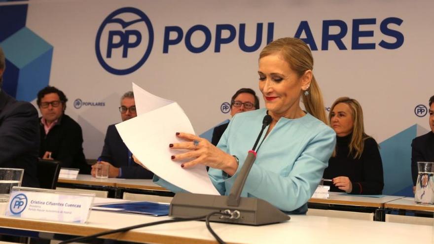 Cifuentes comparecerá en la Asamblea el 4 de abril para explicar su máster