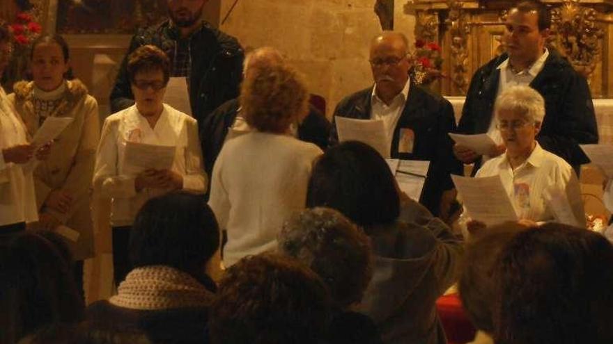 El coro parroquial de Venialbo, en la iglesia de Fuentespreadas.