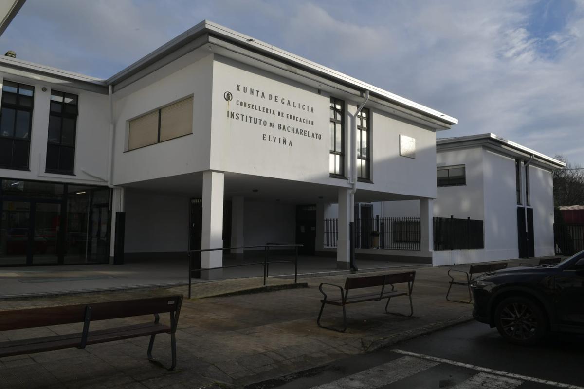 Medio centenar de alumnos afectados por un brote de gastroenteritis en el IES de Elviña en A Coruña