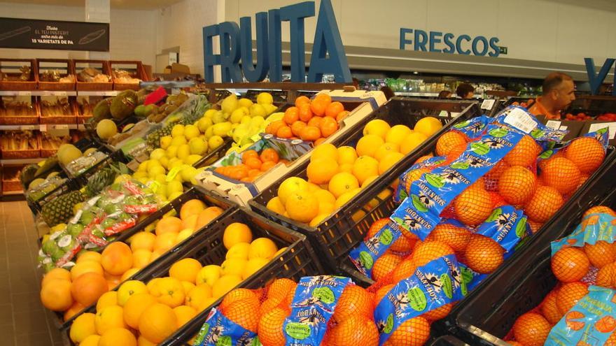 La secció de fruita d&#039;un supermercat