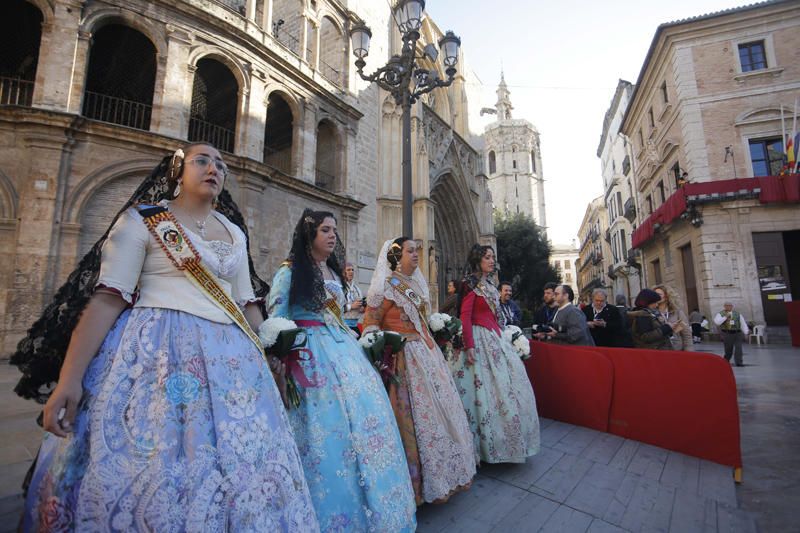 Comisiones falleras que han desfilado hasta las 18:00 horas.