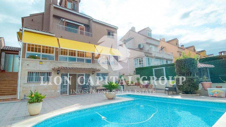 Chalet en venta en Paterna