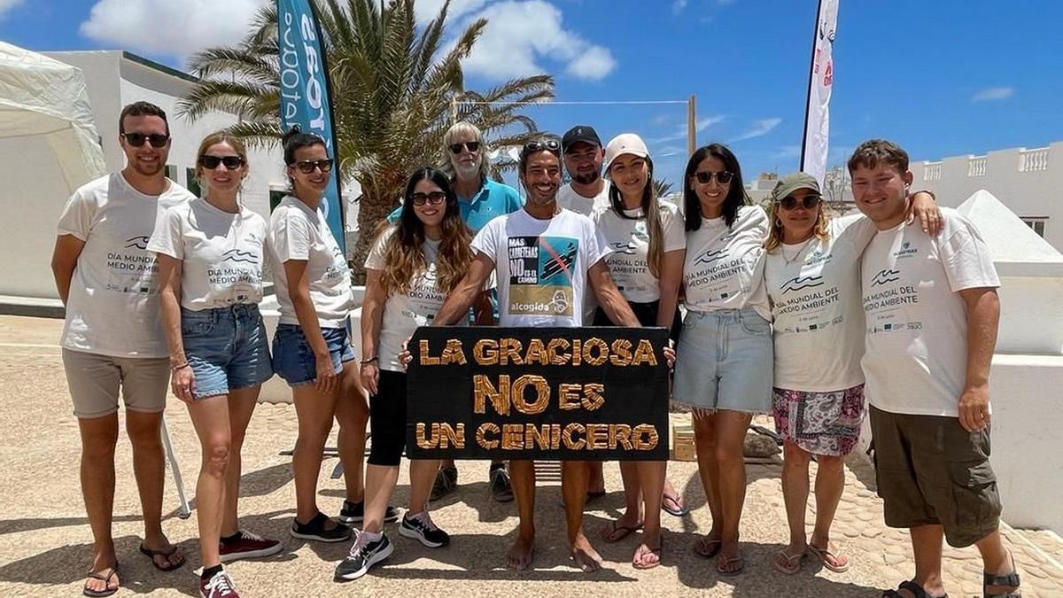 Ecoáreas Mardetodos recoge más de 12.300 colillas en el litoral de Canarias por el Día Mundial del Medio Ambiente.