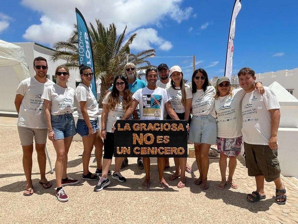 Ecoáreas Mardetodos recoge más de 12.300 colillas en el litoral de Canarias por el Día Mundial del Medio Ambiente.