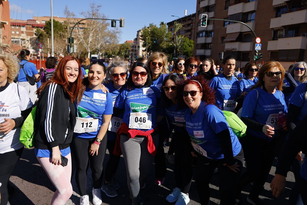 Imágenes del recorrido de la Carrera de la Mujer: avenida Pío Baroja y puente del Reina Sofía (II)