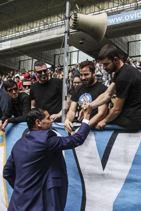 Presentación de Fernando Hierro como entrenador del Real Oviedo