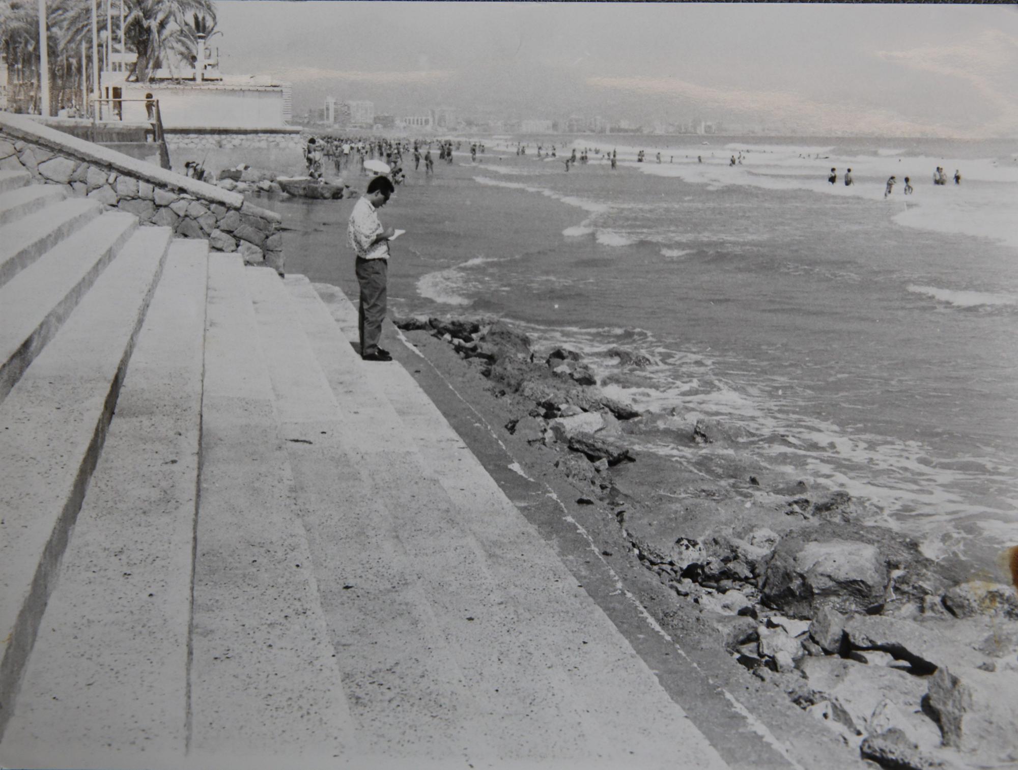 Así era la playa de San Juan antes y después de la regeneración de arena del año 1991