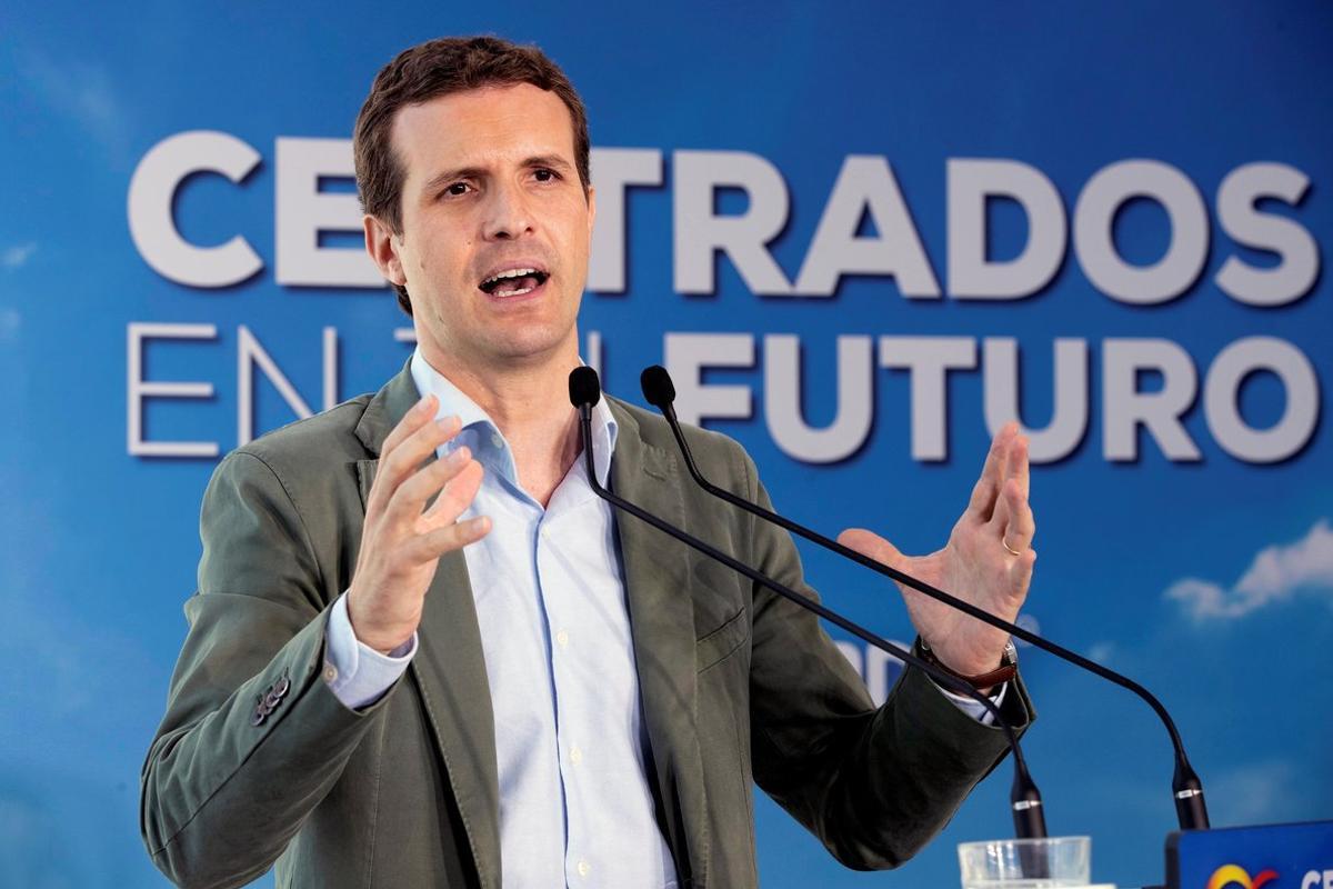 GRAF9438. AGUILAS, 12/05/2019.- El presidente del PP, Pablo Casado durante el mitin que ofrecido en el Auditorio infanta Elena de Águilas. EFE/Marcial Guillén