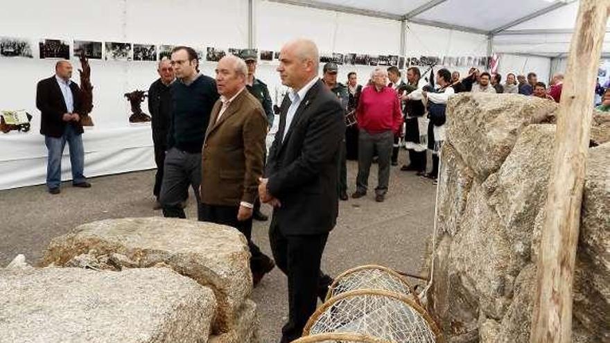 Inauguración de la Festa da Lamprea, ayer, a mediodía.  // A. Hernández