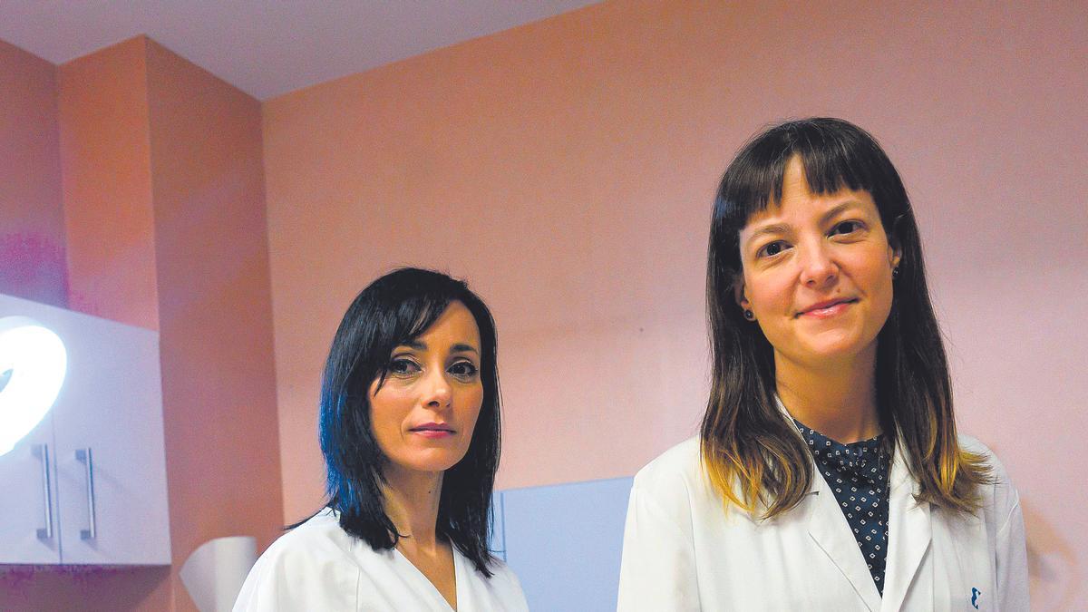 Lucía Sánchez y María Llanos, en la consulta de Micropigmentación Mamaria del Santa Lucía
