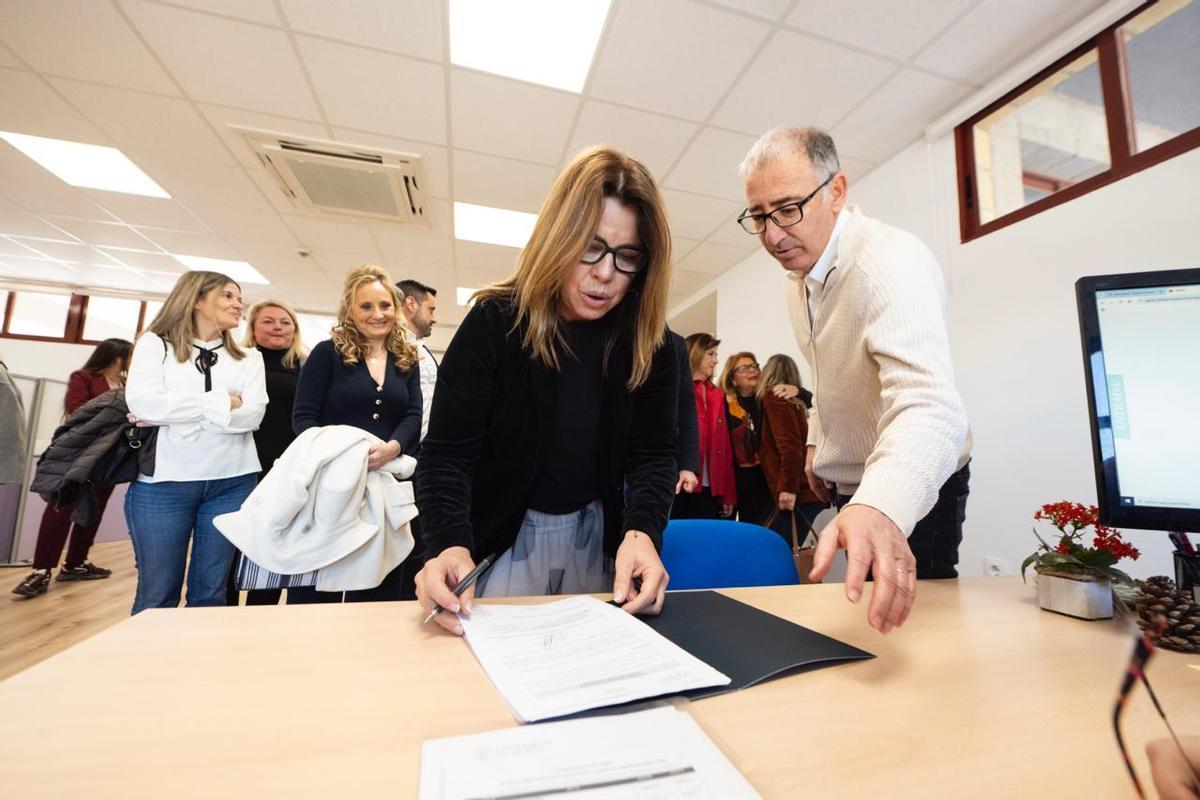 Alicia Rubio ha registrado este lunes su candidatura a rectora de la UMU.