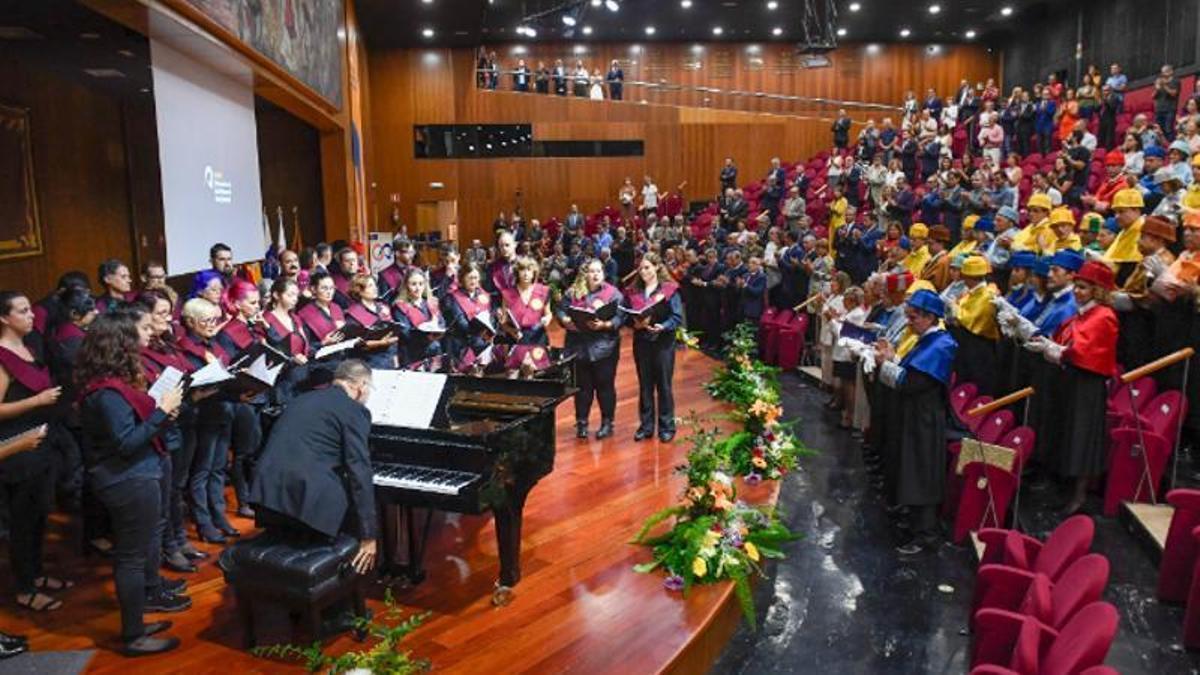 Acto de inicio de curso celebrado en el paraninfo de la ULPGC.