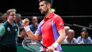 Djokovic celebra un punto en París.