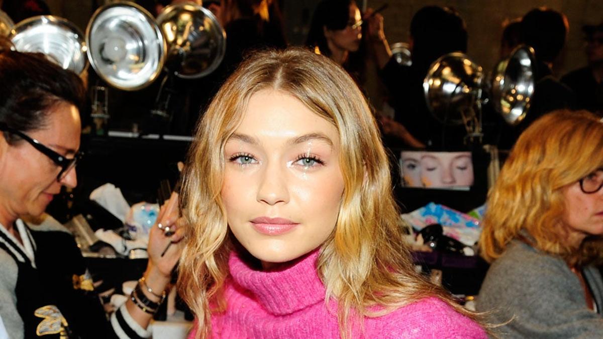 gigi-hadid-lleva-el-color-de-la-temporada