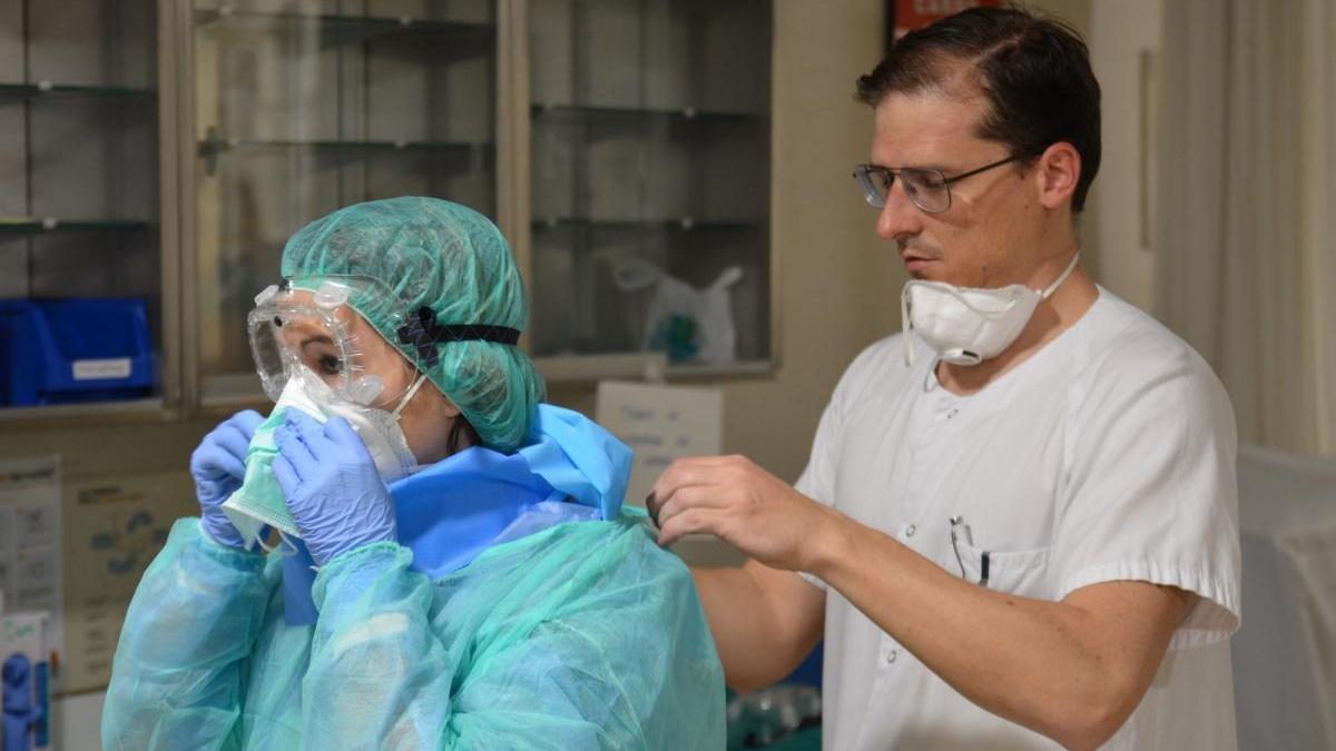 Coronavirus en Córdoba: más de 350 sanitarios participan en los equipos covid del Reina Sofía