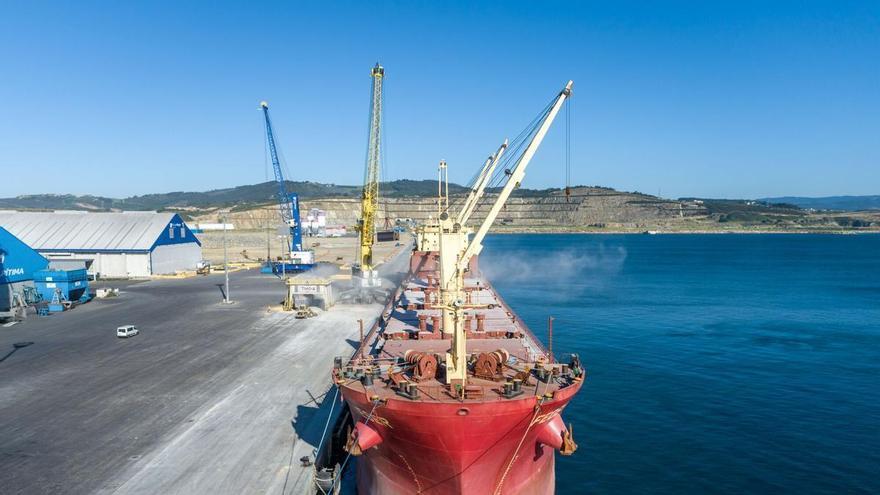 Las empresas gallegas del metal piden avanzar para dar luz verde a los parques eólicos que se proyectan ante la costa de A Coruña