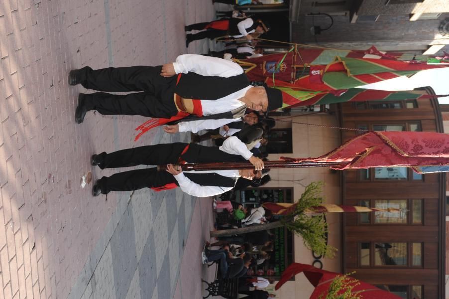 Desfile de pendones y gala de los Premios MT