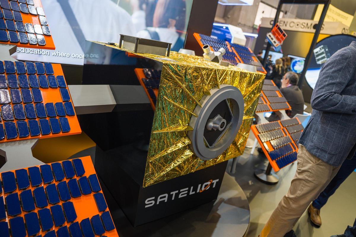 Estand de Sateliot al MWC 2026