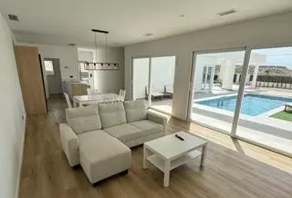 Casa con piscina en Mutxamel, ¿te gusta para vivir?