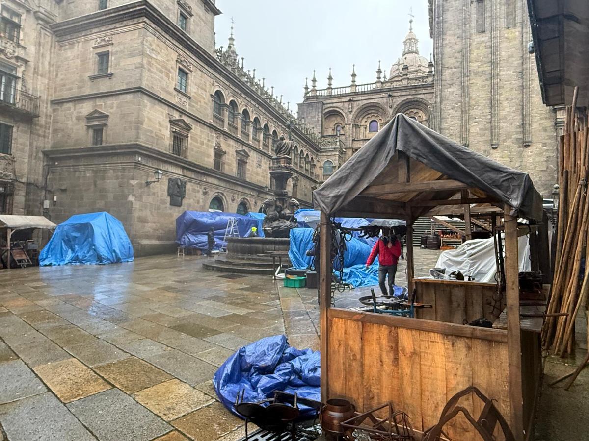 Puestos de mercado levantados en la compostelana Praza das Praterías