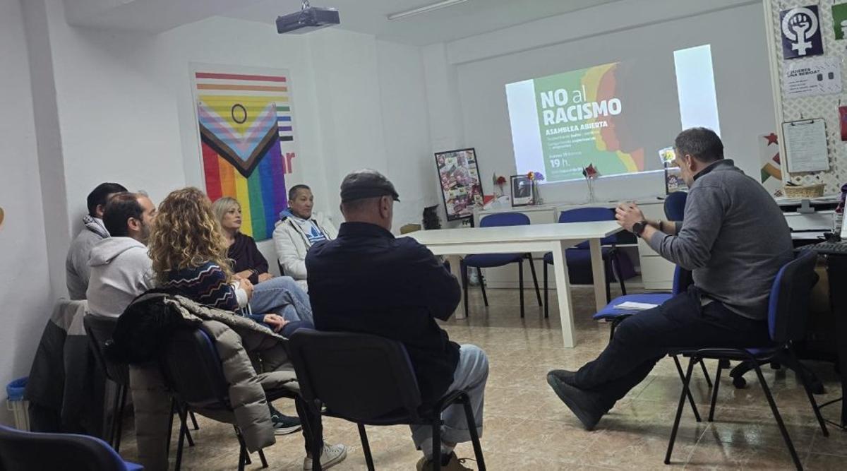 Un momento del acto de IU contra el racismo en Marbella. | L.O: