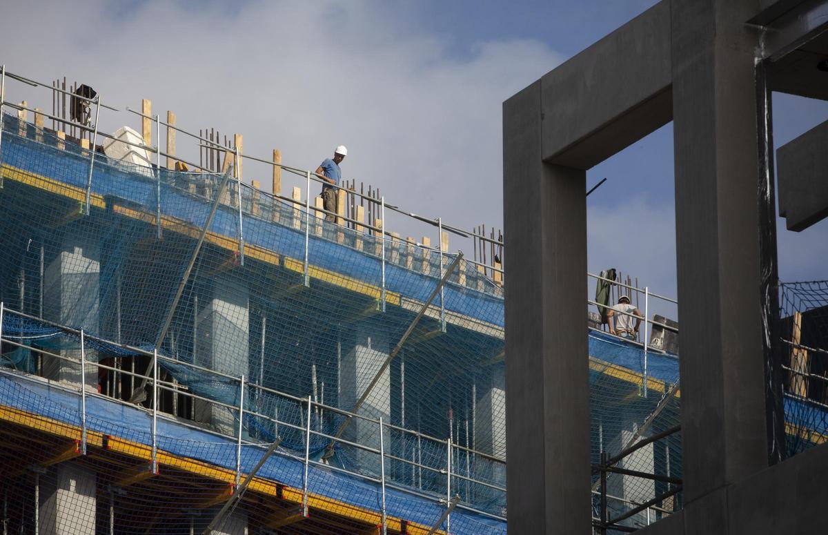 Pisos en construcción en Barcelona.