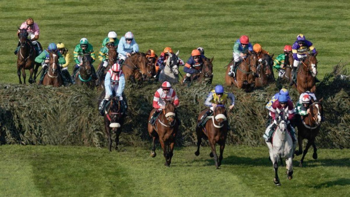 Imagen de una carrera del Grand National.