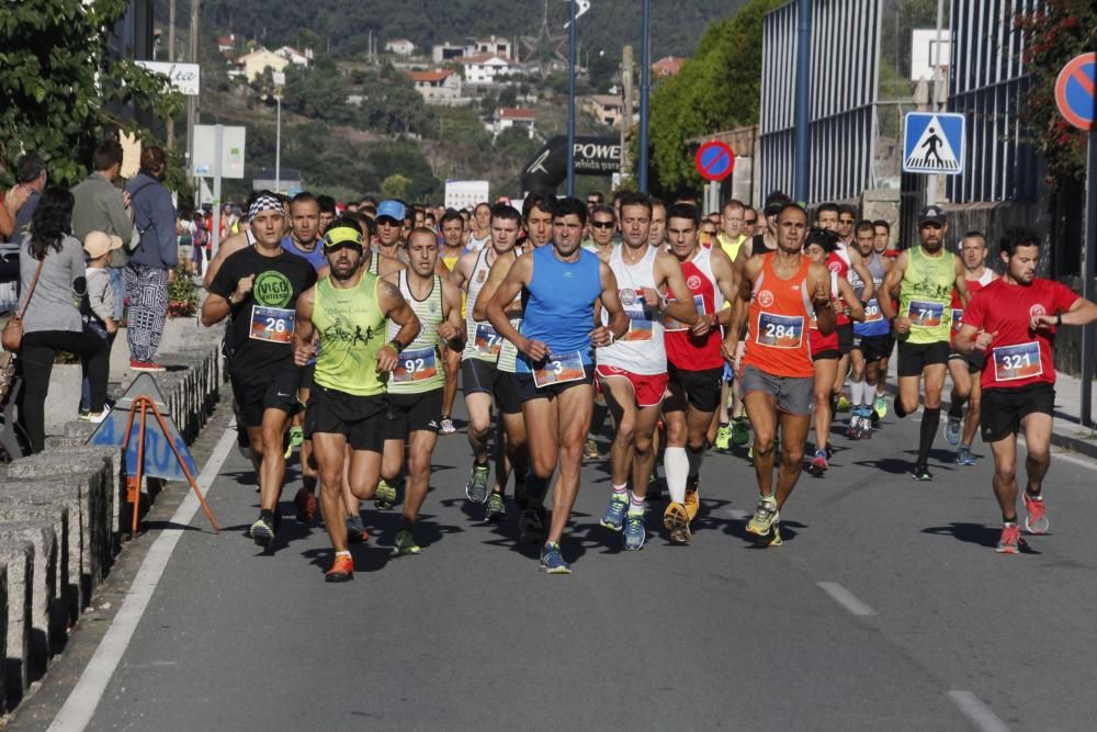 Roberto Riobó y Beatriz Fernández triunfan en la media maratón de la Costa da Vela