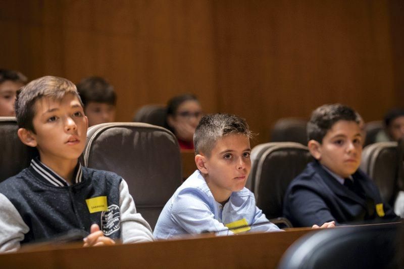 Pleno infantil en las Cortes