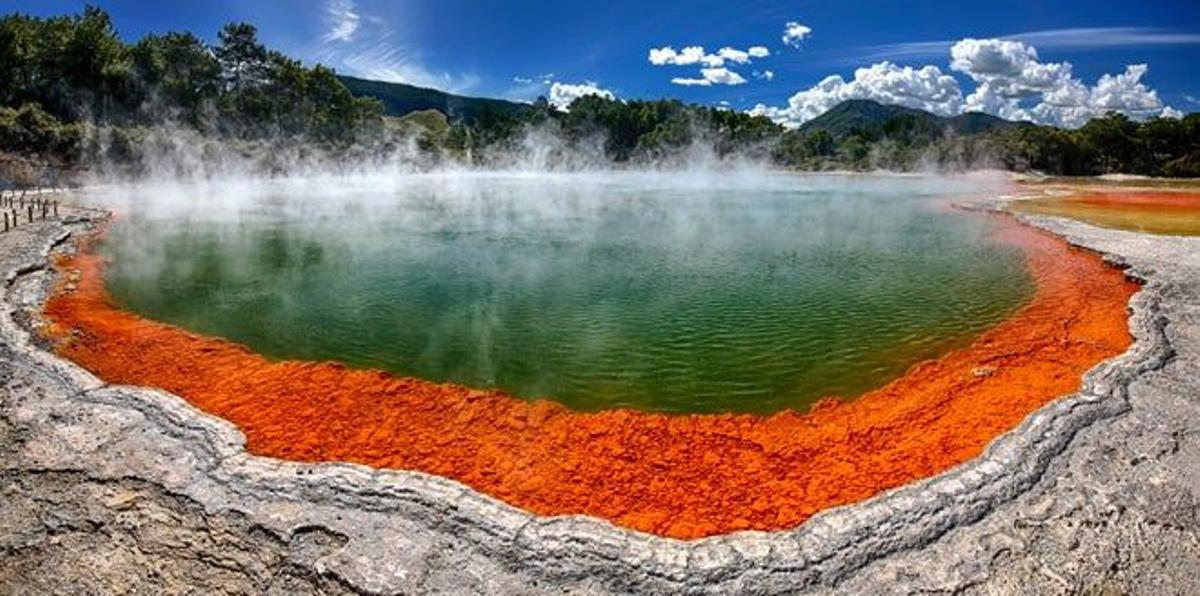 Champagne Pool