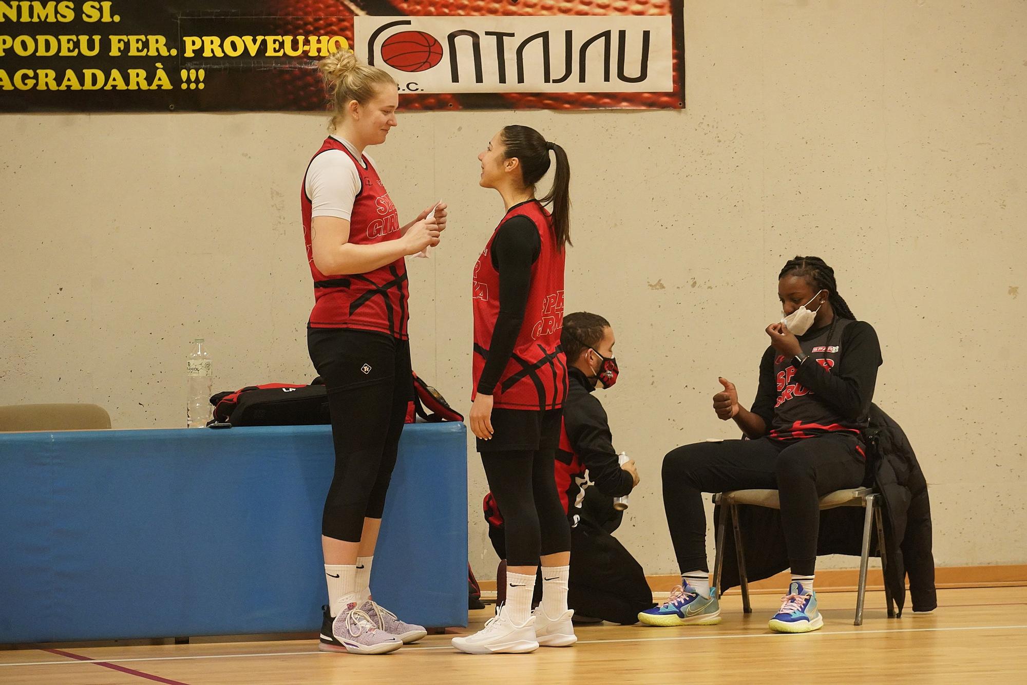 Magali Mendy ja s'entrena amb l'Uni i debutarà dimarts al Ferrol