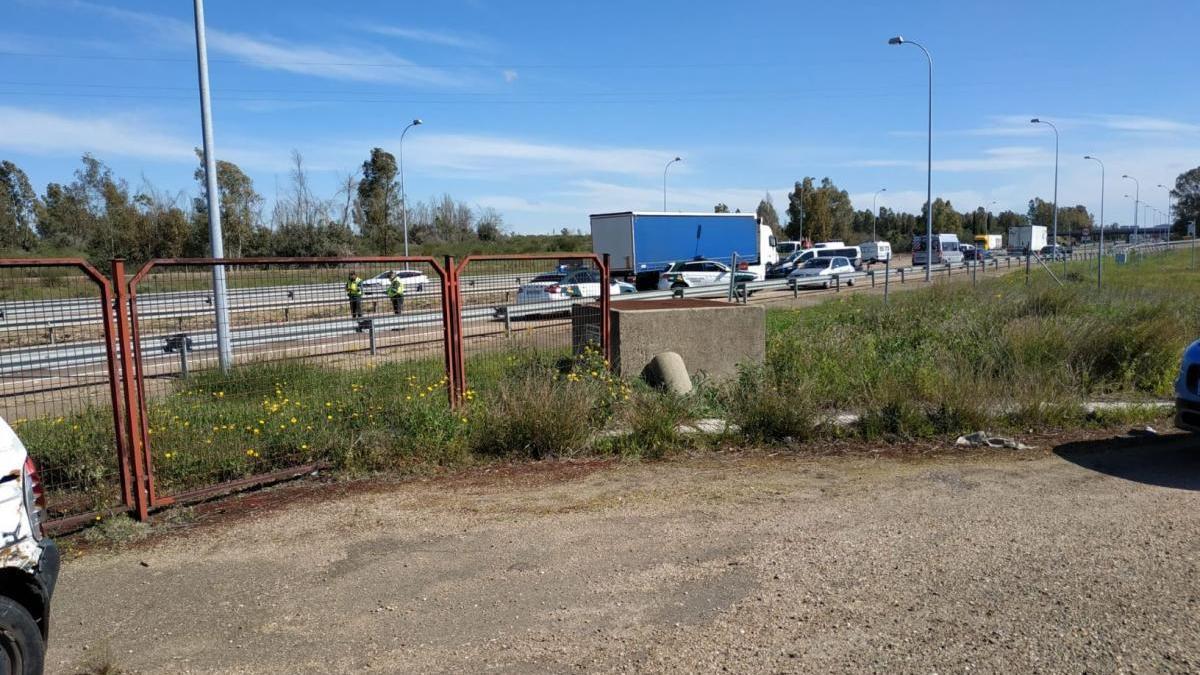 Policía Nacional y Guardia Civil controlan el acceso a España desde las 00.00 horas