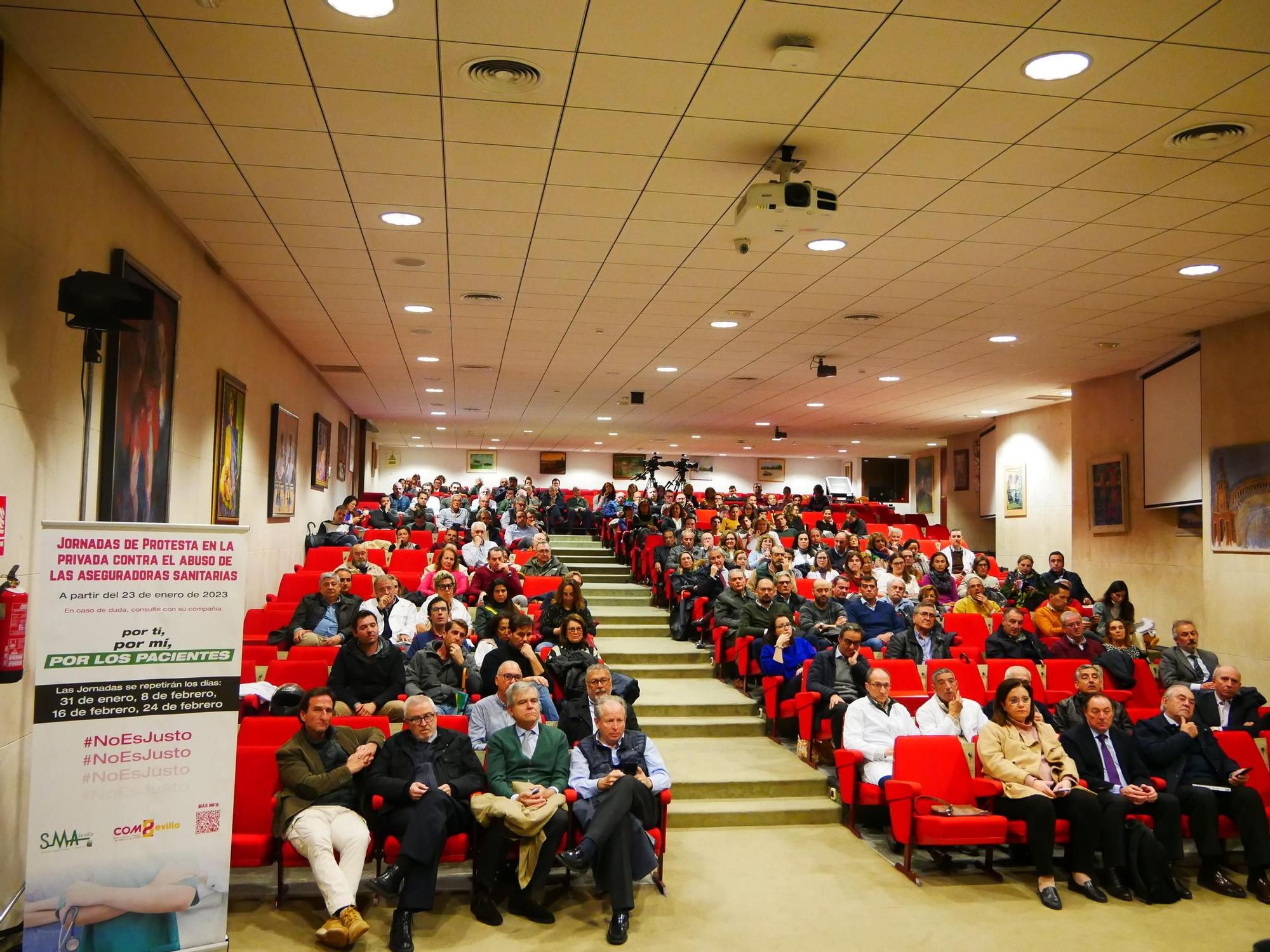 Reunión de médicos privados en Sevilla