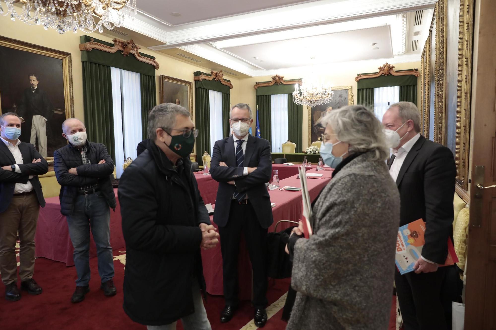 Visita del Secretario de Estado de Medio Ambiente al río Piles y Ayuntamiento