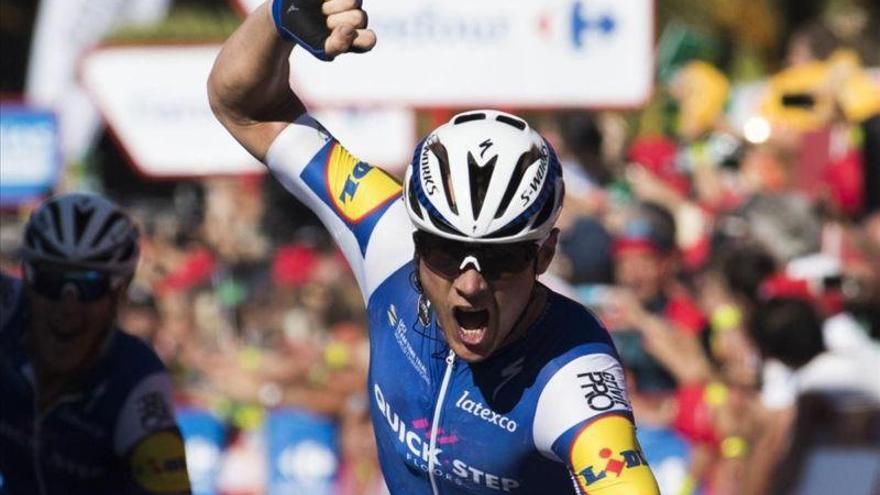 Viento, nervios y cortes en una etapa de la Vuelta a España sin respiro