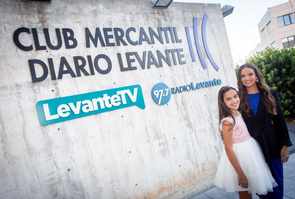 Marina Civera y Sara Larrazábal, hoy, en las instalaciones de Levante-EMV, Levante TV y la 97.7.