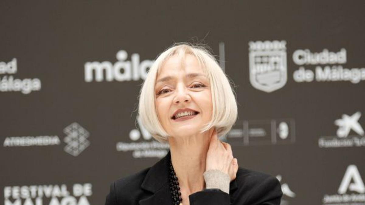 María de Medeiros.