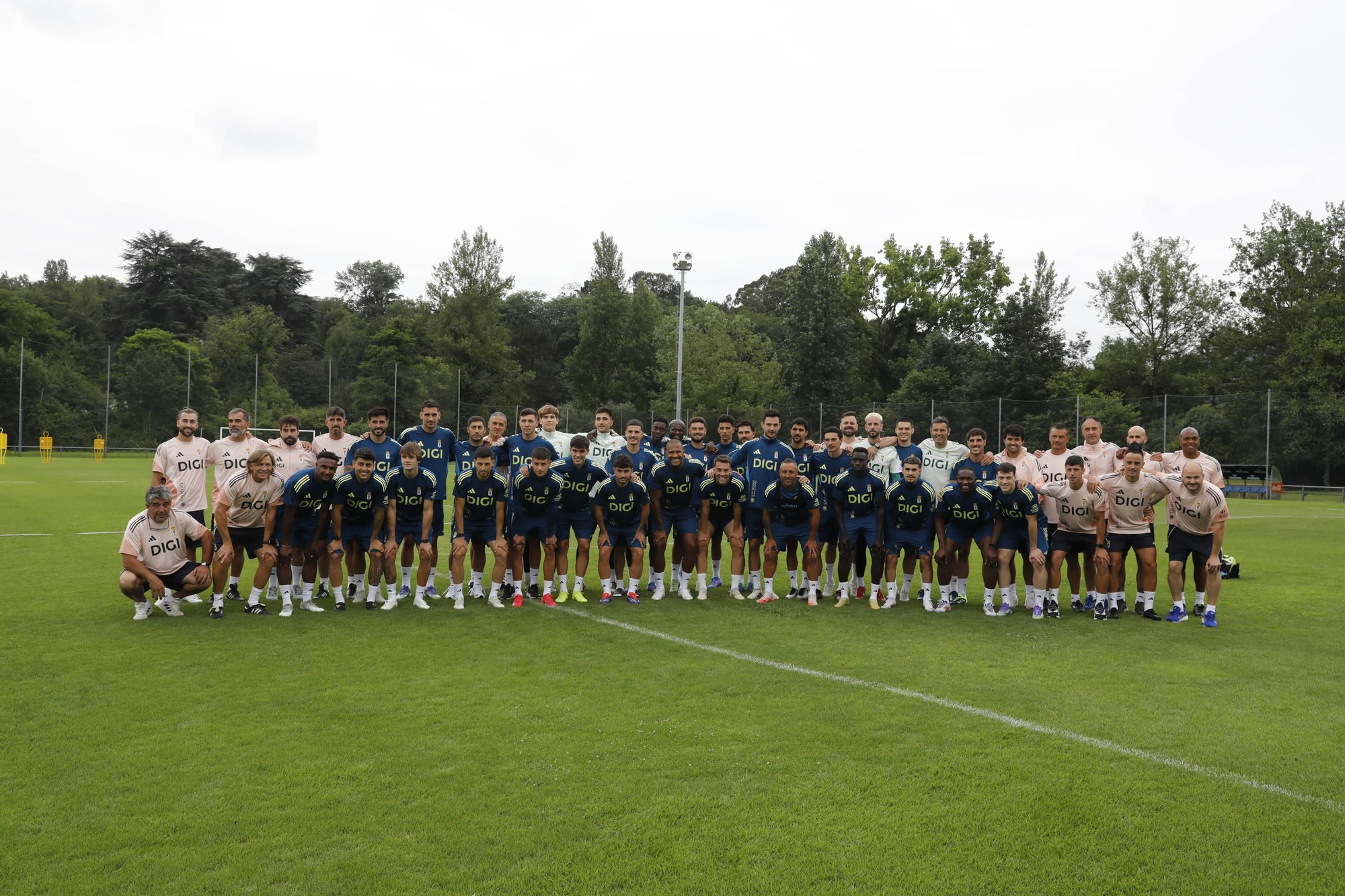 En imágenes: así fue la primera sesión de entrenamientos de Primera en El Requexón con Rodón, Reina y Domingues