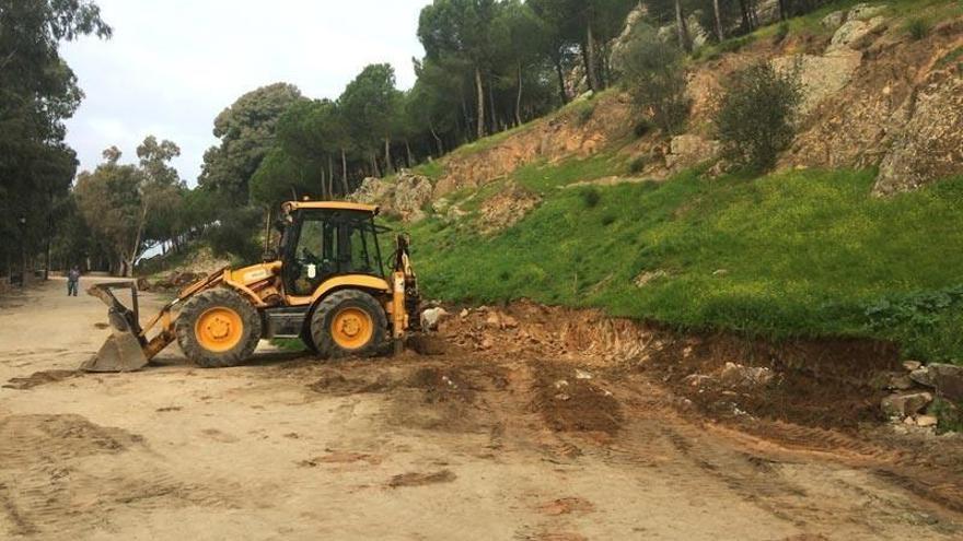 Comienzan las obras para acondicionar y ensanchar el paseo de las Laderas