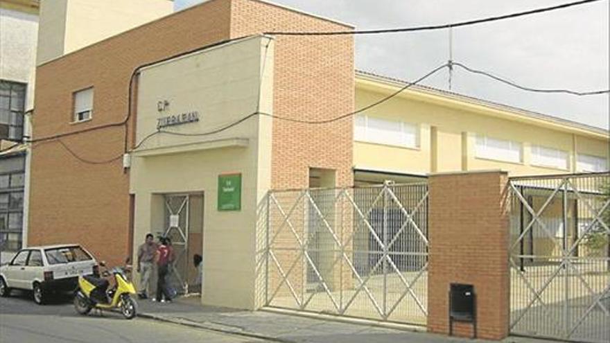 Critican que el 50% de unidades de Infantil y Primaria supera la ratio