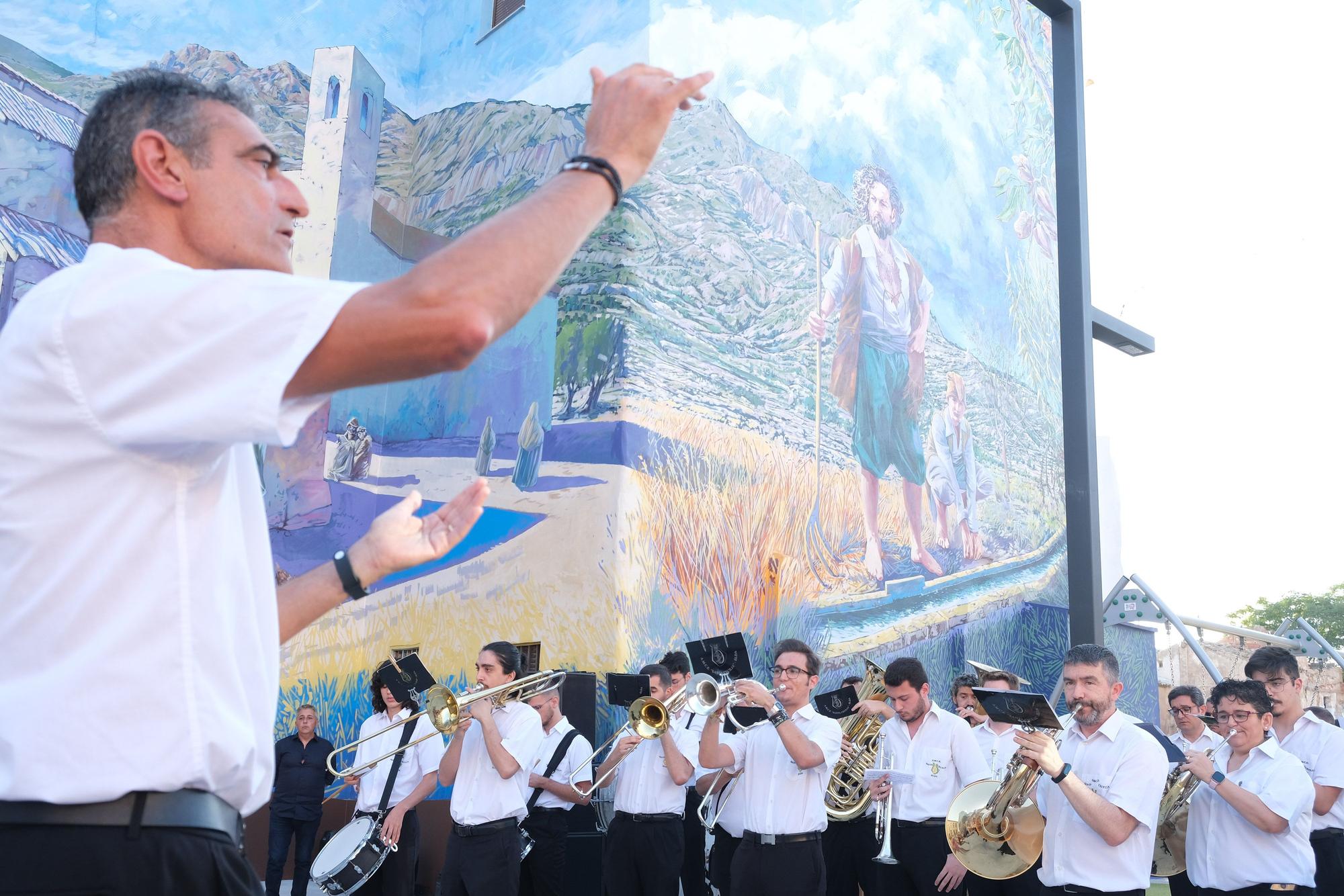 Así ha sido el acto de inaguración de la nueva Plaza de Arriba de Elda