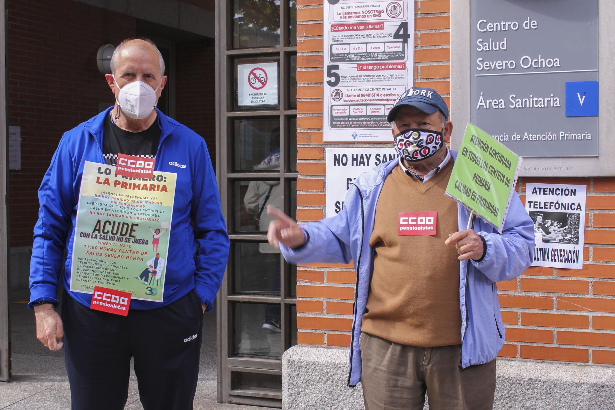 Protesta vecinal en el centro de salud de Severo Ochoa