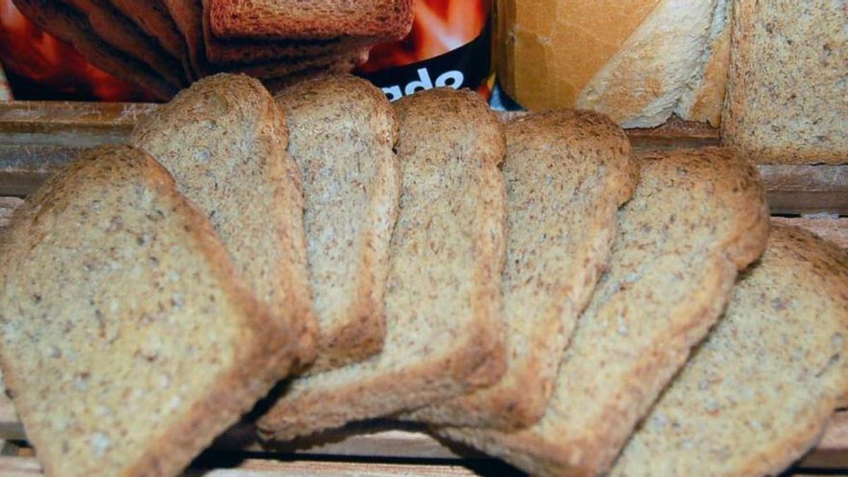 No más pan integral: el motivo por el que los médicos piden que dejes de comerlo